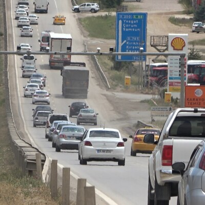 Kilit kavşakta '1 Haziran' yoğunluğu!