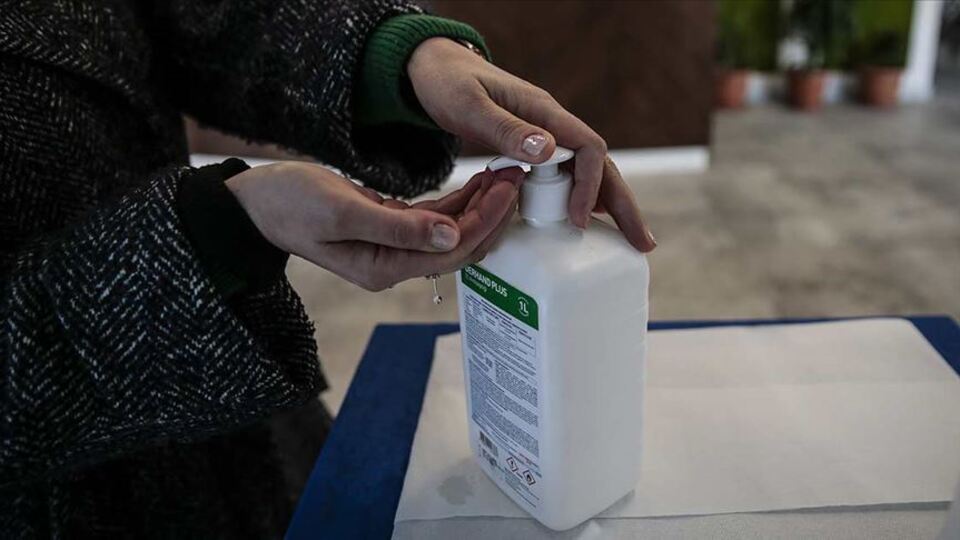 Aşırı kolonya ve dezenfektan kullanmayın uyarısı!