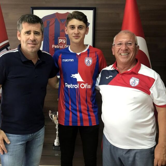 Ravil ve Burak Avrupa yolcusu