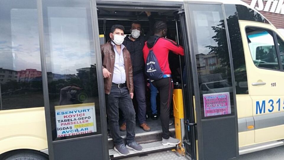 'Yeni Normal'de korkutan mesafesizlik!