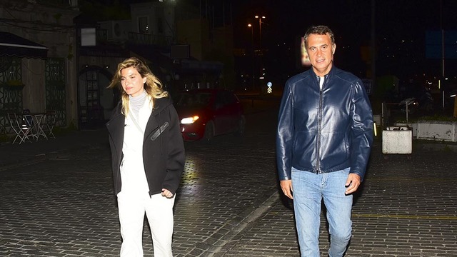 Sevgililer iskelede