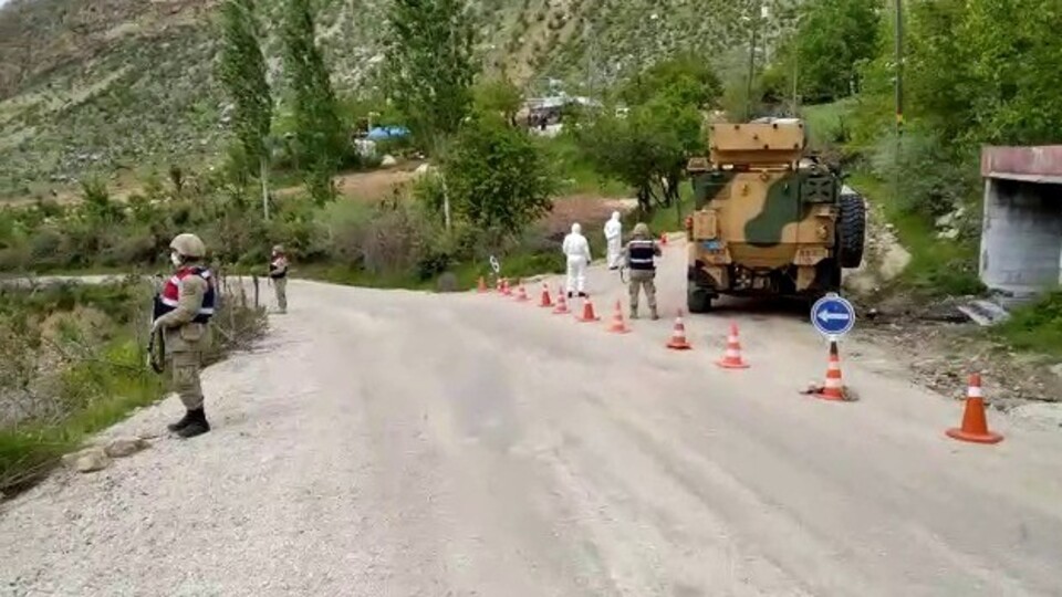 Siirt'te bir köy karantinaya alındı