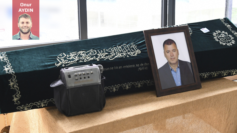 Ünlü iş adamı son yolculuğuna uğurlandı