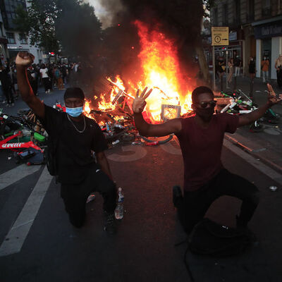 Fransa'da ırkçılık karşıtı protestolarda çatışma!