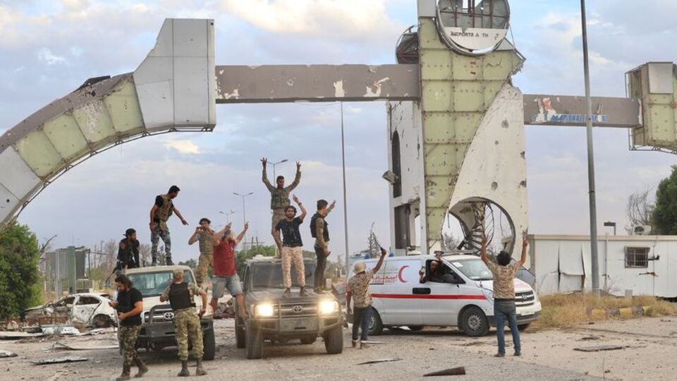 Libya Ordusu o havalimanını ele geçirdi!