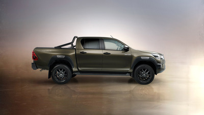 Japon pick-up görünüm tazeledi