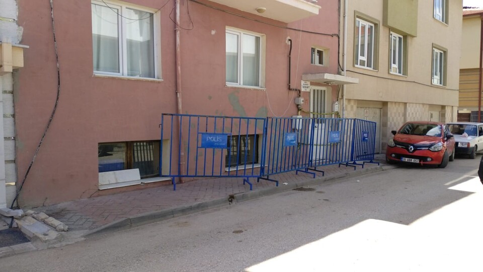 Eskişehir'de bir bina karantinaya alındı