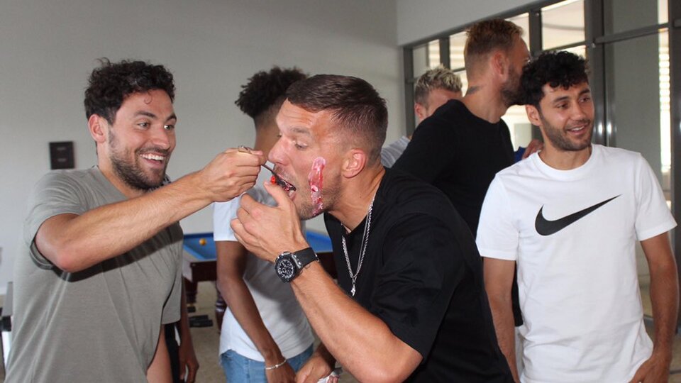 Podolski'nin doğum günü kutlandı