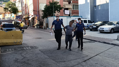 Maske uyarısı yapan görevli kadını darbetti!