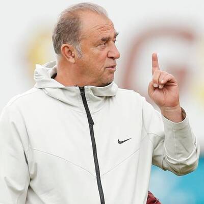 Galatasaray'da stoper bilmecesi!