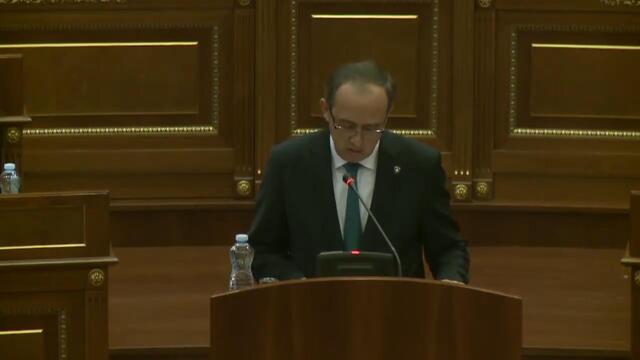 Kosova'da siyasi kriz çözüldü: Kabinede bir Türk var