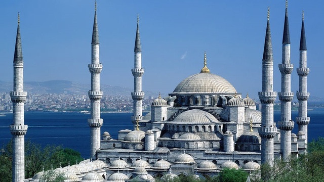 İstanbul'da cuma namazı kılınan camiler