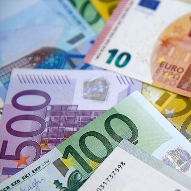 Bundesbank: Alman ekonomisi bu yıl yüzde 7,1 küçülecek
