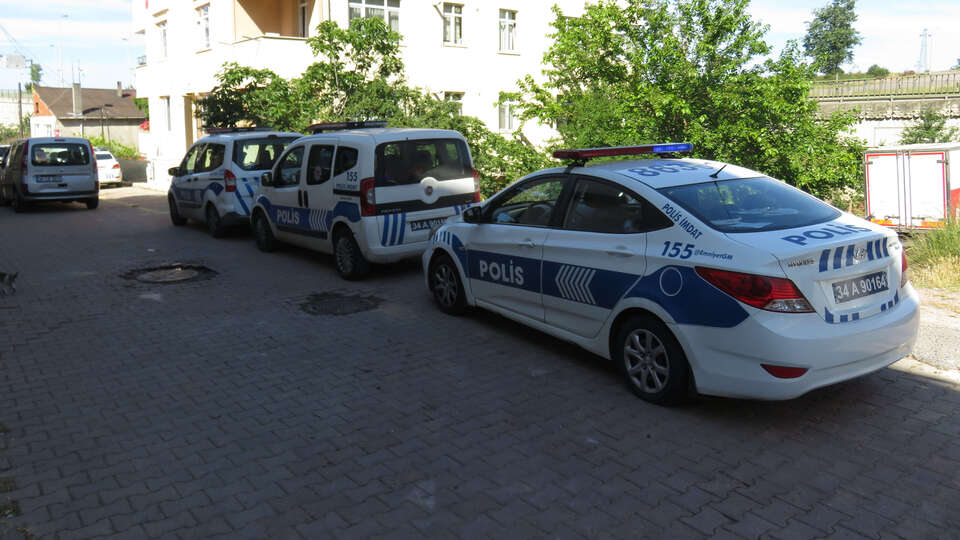 Bir vahşet haberi daha! Yolunu kesip bıçakladı!