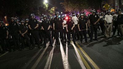 Amerikan sokaklarında tek talep: Polisin mali kaynaklarını kesin