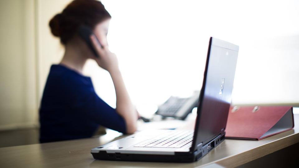 "Sosyal izolasyonda evde kadının rolü ve iş yaşamına etkisi"