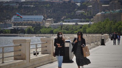 Vakaların artığı Azerbaycan'da karantina süresi uzatıldı!