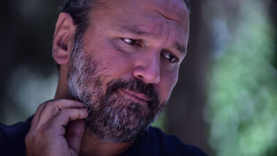 Ali Sunal şikayetçi oldu