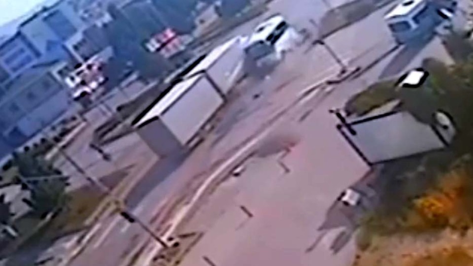 TIR, yolcu midibüsüne çarptı: 2 ölü, 3 yaralı!