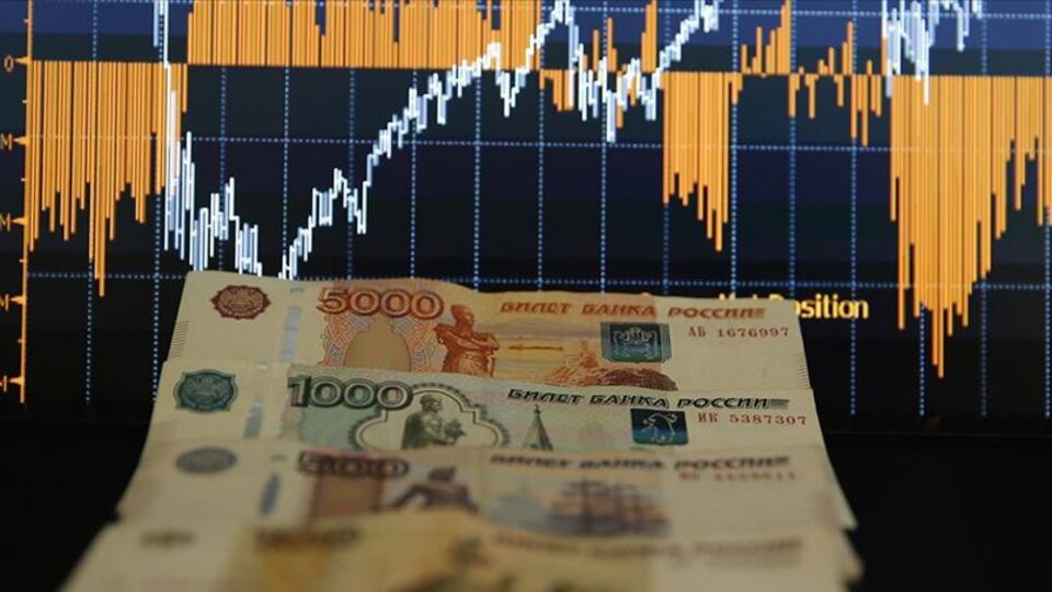 "Rus bankalarının kârı rekor düzeye geriledi"