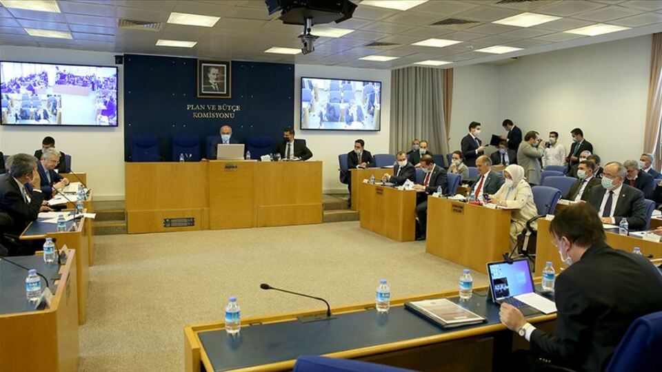 Ekonomide düzenlemeler içeren torba kanun teklifi kabul edildi