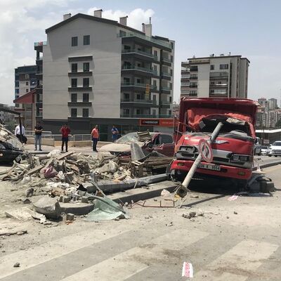 Başkent'te feci olay! Freni patladı! Ölü ve yaralılar var!