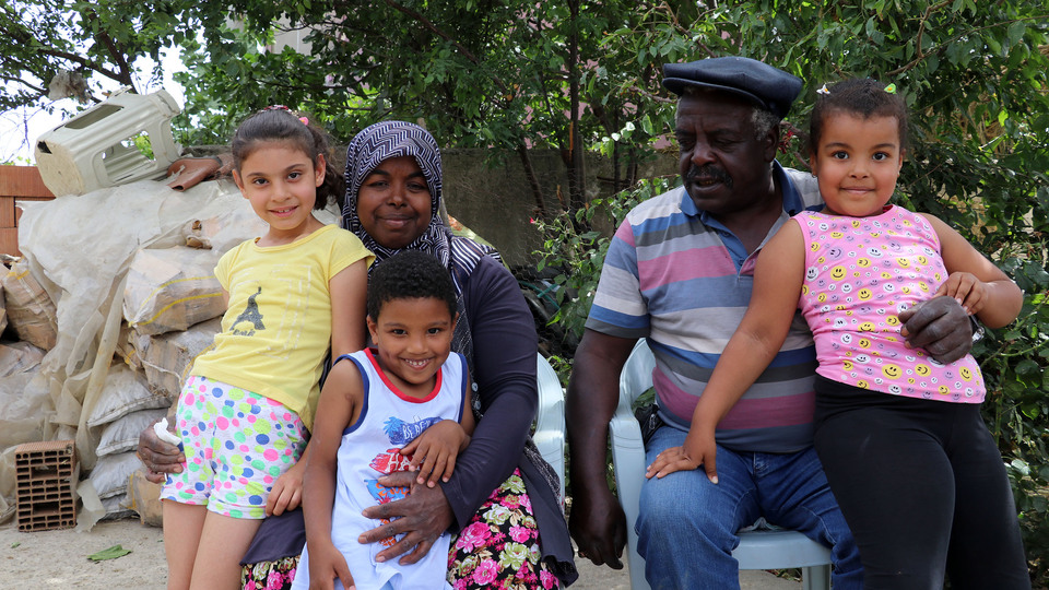 Kökenleri Afrika'dan şiveleri Ege'den