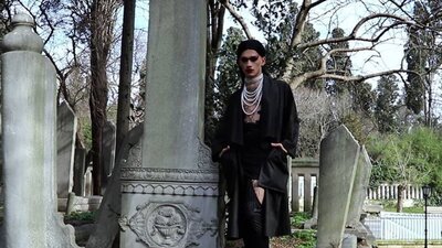 Mezarlık klibinde flaş gelişme!