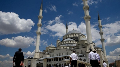 Ankara cuma saati kaçta?