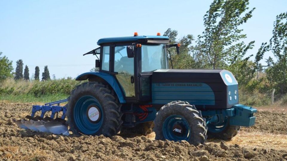 'Elektrikli traktör yıl içinde üretilecek'