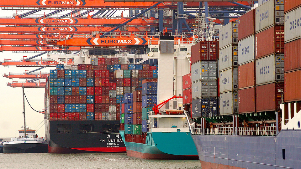 İngiltere gümrük prosedürlerini erteledi