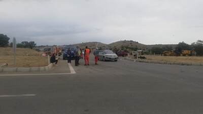 Motosiklet ile otomobil çarpıştı: 1 ölü!