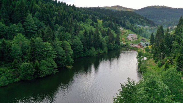 Burası da Doğu Karadeniz'in 'Balıklıgöl'ü