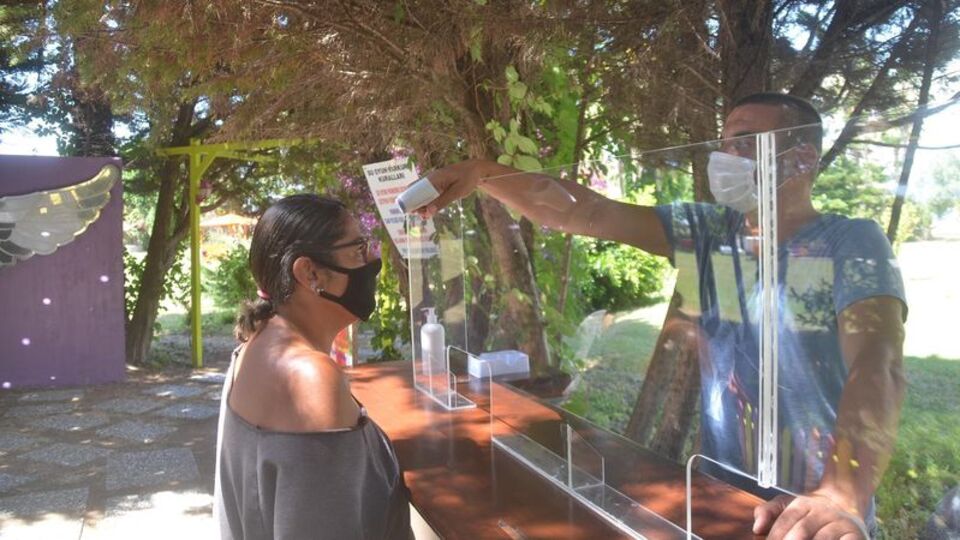 Önce ateş sonra plaj!