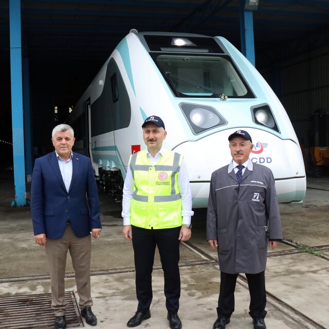 Yerli elektrikli YHT'de sona doğru