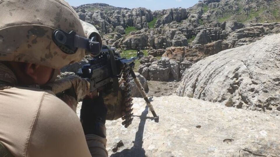 2 turuncu, 2 gri listedeki terörist öldürüldü