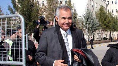 Emekli amiral Cumhurbaşkanı'ndan özür diledi!