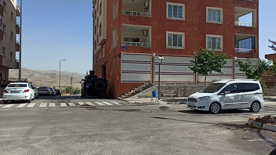 Batman'da bir bina karantinaya alındı