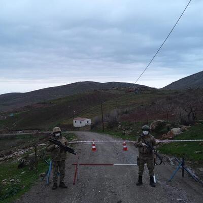 Güvenlik korucusu pozitif çıkınca köy karantina alındı!