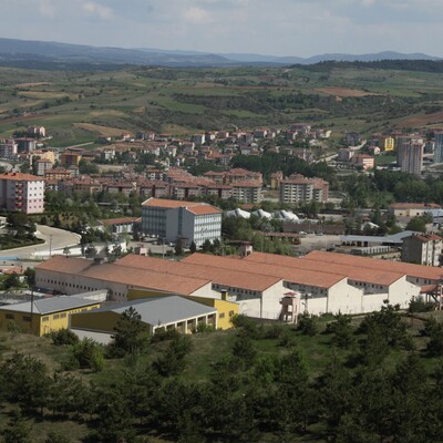 O kentte 8 gardiyanın testi pozitif çıktı!