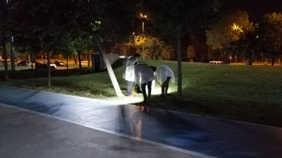 Kavgayı ayırmak isteyen gece bekçisi yaralandı