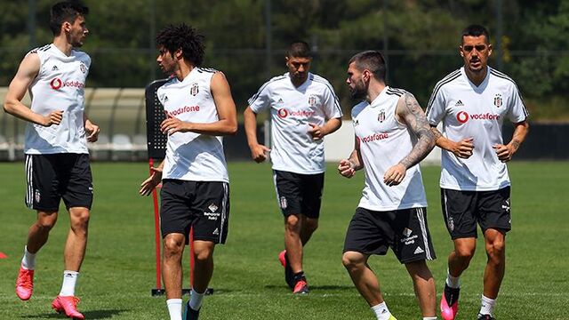 Beşiktaş, kondisyon ve taktik çalıştı