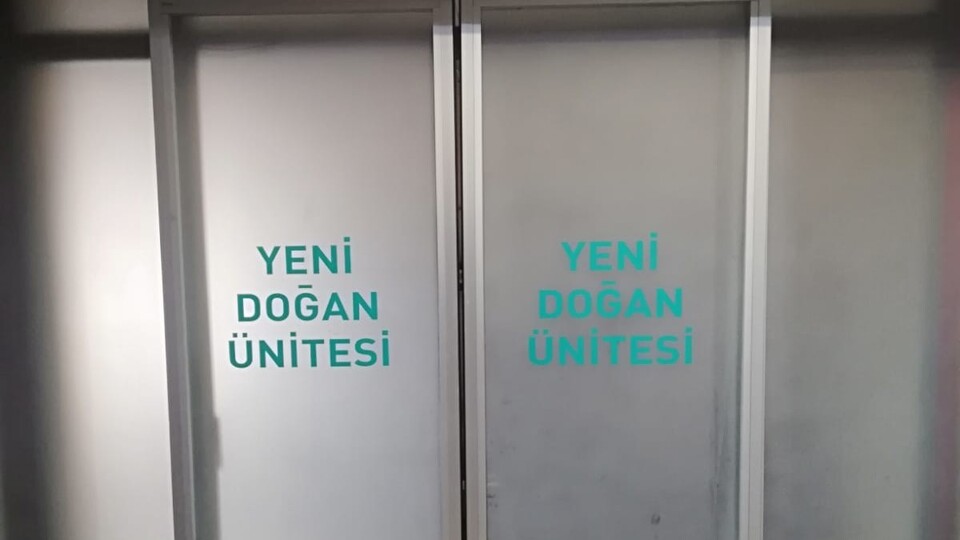 İki günlük bebek dolmuş durağına bırakıldı