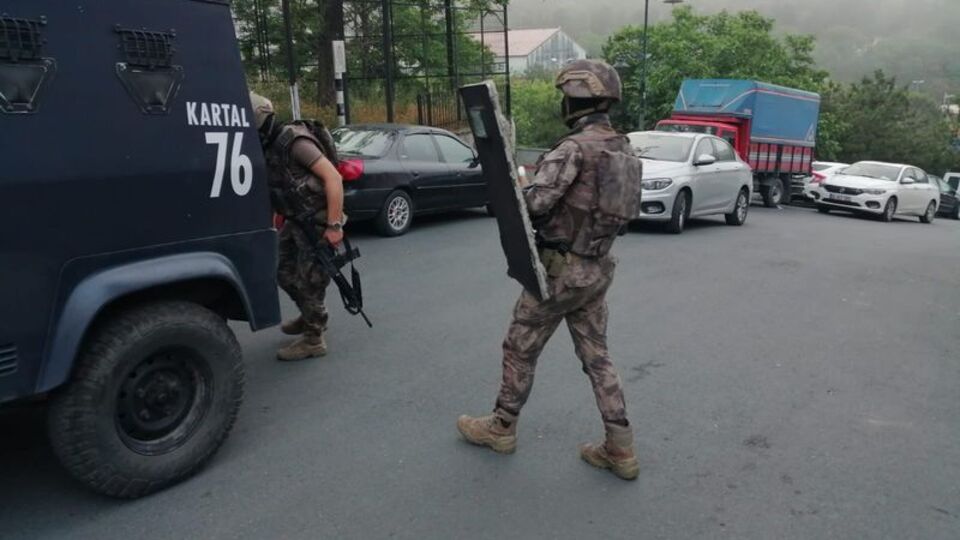 İstanbul'da operasyon: Çok sayıda gözaltı var