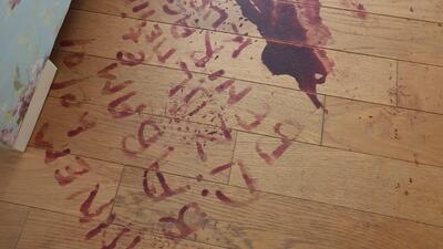 Öleceğini düşündü, kanıyla bu mesajı yazdı!