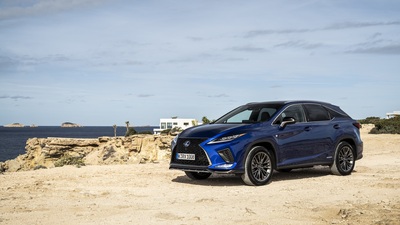 Japon premium SUV satışa sunuldu