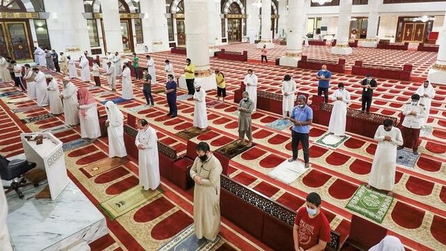 Mekke'de 3 ay sonra ilk namaz kılındı