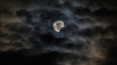 Ateş çemberi böyle görüntülendi!