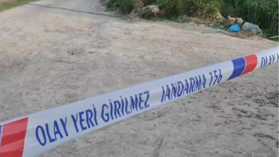 Tüfekle şaka ölümle bitti! 12 yaşındaki çocuk ağabeyini vurdu