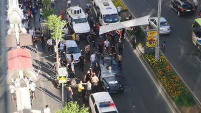 Diyarbakır'da bıçaklı kavga : 2 yaralı!